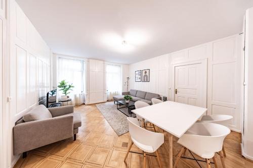 Schaffhausen Apartment | The R Apartment Munot - Old Town