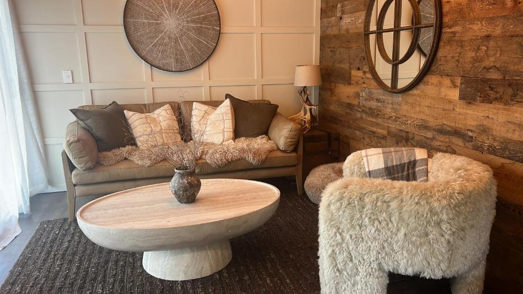 Cambridge House | The Rabbits Burrow Hideaway