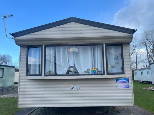 Morecambe Resort | The Rainbow's nest