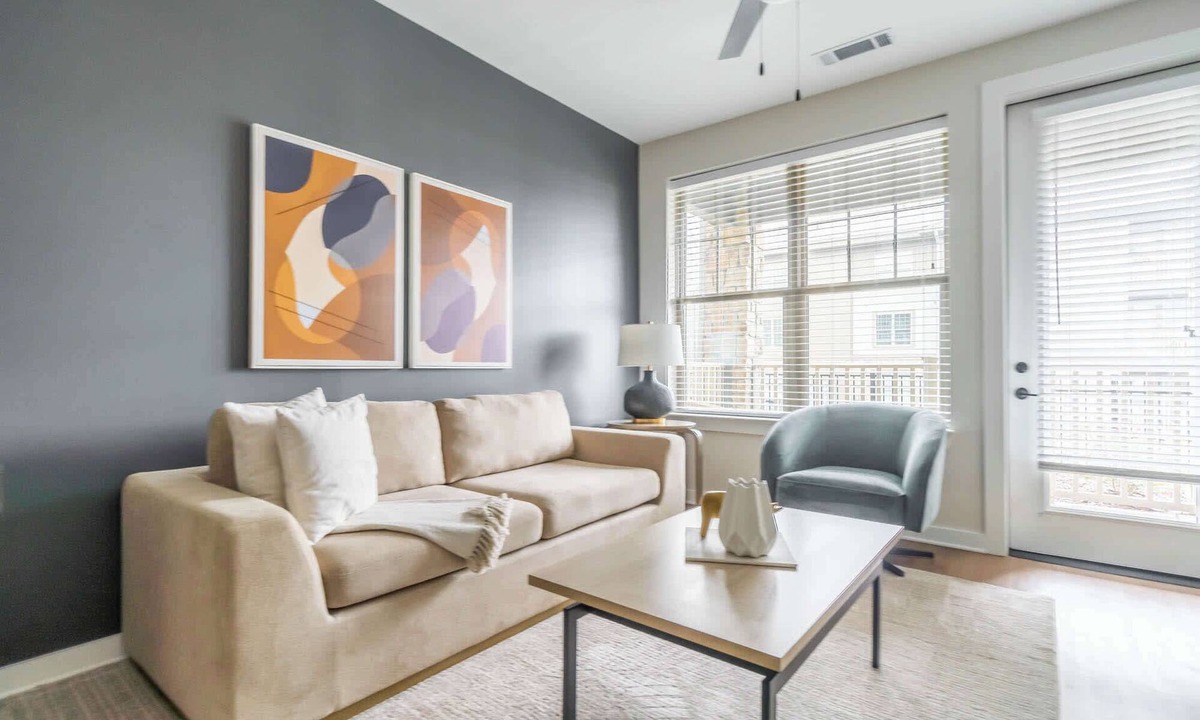 Northeast Raleigh Apartment | The Raleigh Vibe III Vibe 8802