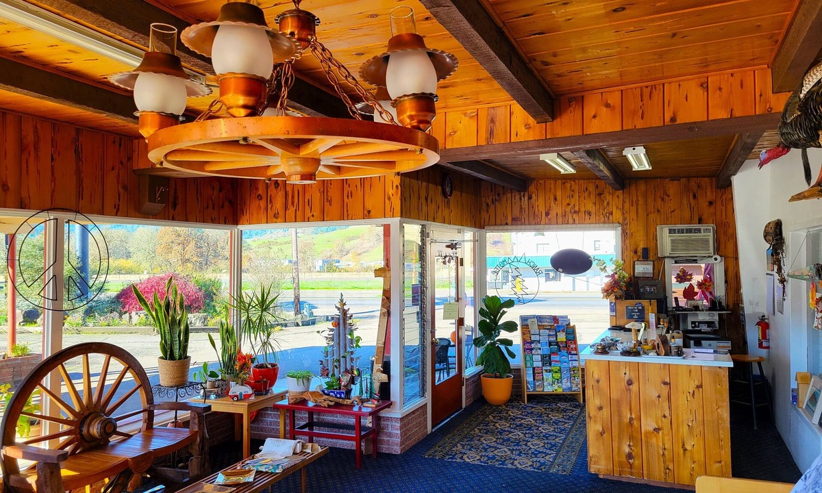 Rice Hill Hotel | The Ranch Motel