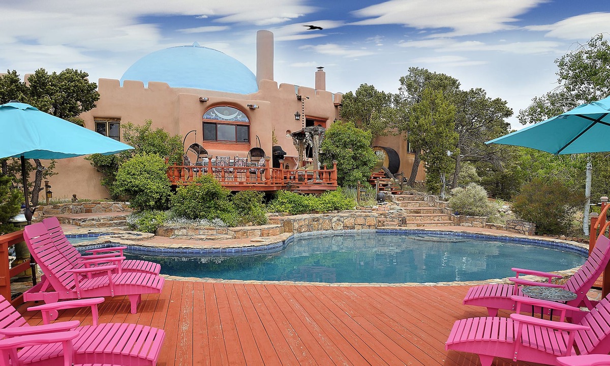 Santa Fe House | The Rass Mandal Residence: A Unique Oasis for Families, Reunions & Getaways