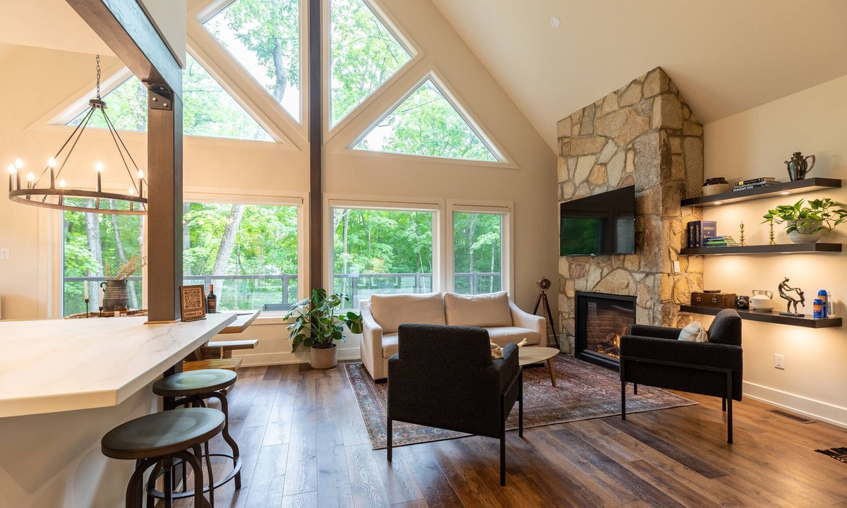 Calabogie Ski Chalet | The Ravine In Calabogie - Luxury Chalet