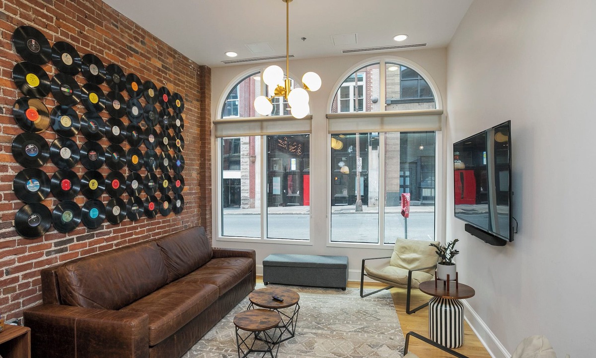 Downtown Nashville Condo | The Record Room -steps to Broadway & Printer’s Alley