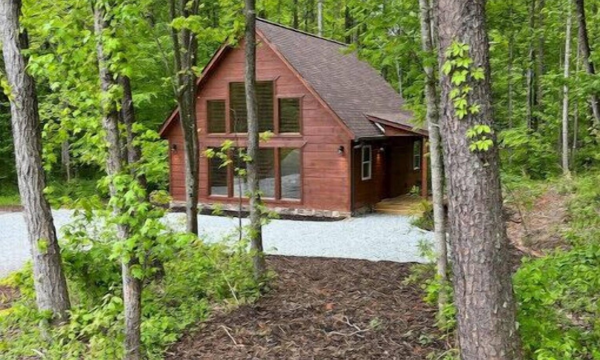 Winston - Salem Cabin | The Red Door Cabin