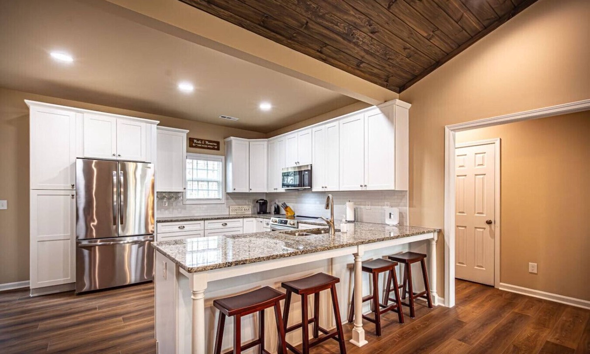 Dahlonega House | The Red Door Cottage