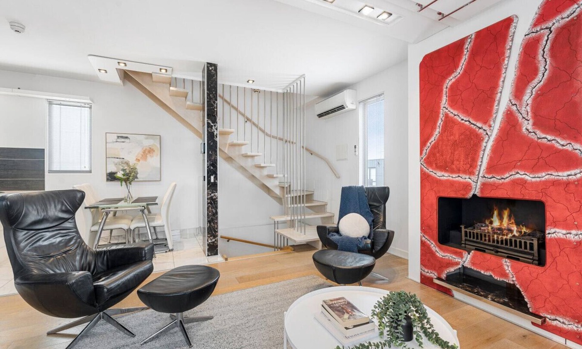 Caulfield North Apartment | The Red Ember Retreat