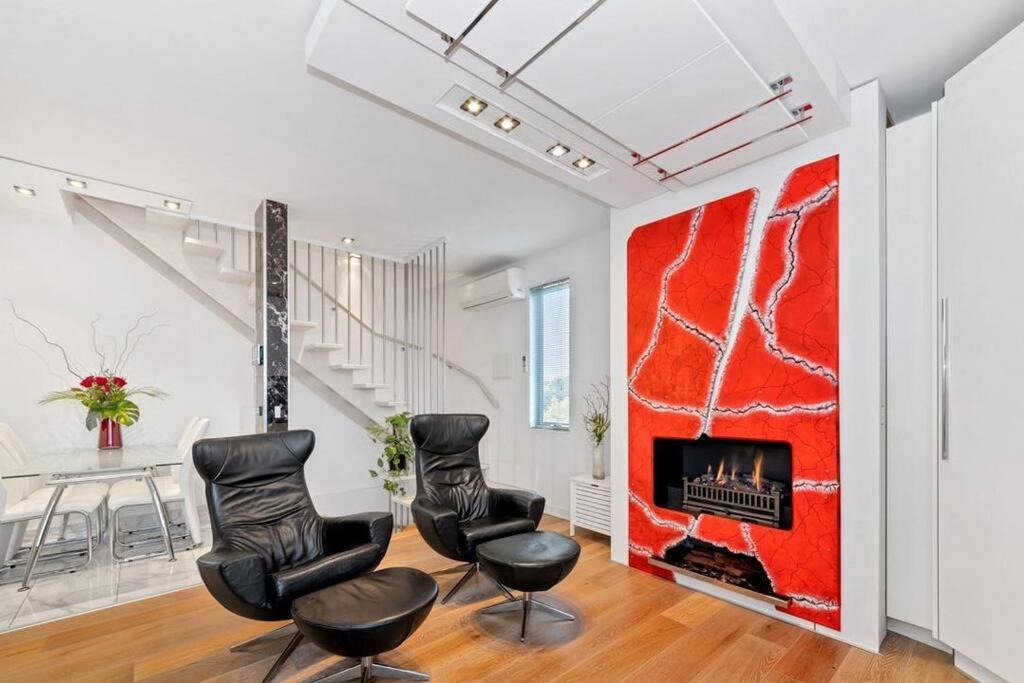 Caulfield North Apartment | The Red Ember Retreat