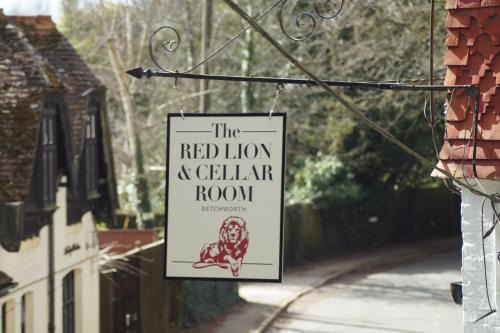 Betchworth Hotel | The Red Lion & Cellar Room, Betchworth