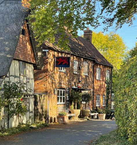 Didcot Hotel | The Red Lion