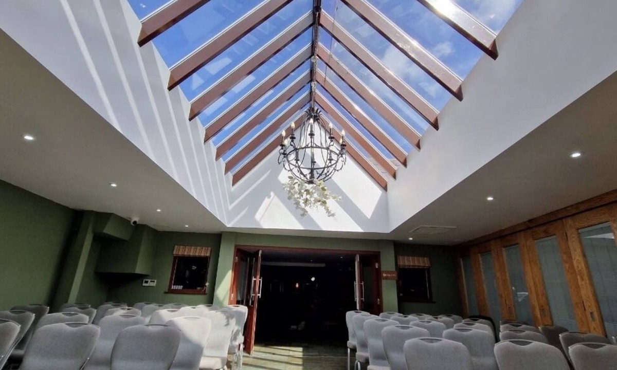 Cambridge Hotel | The Red Lion