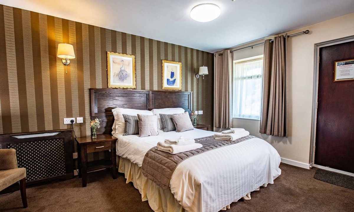 Green Hammerton Hotel | The Red Lion