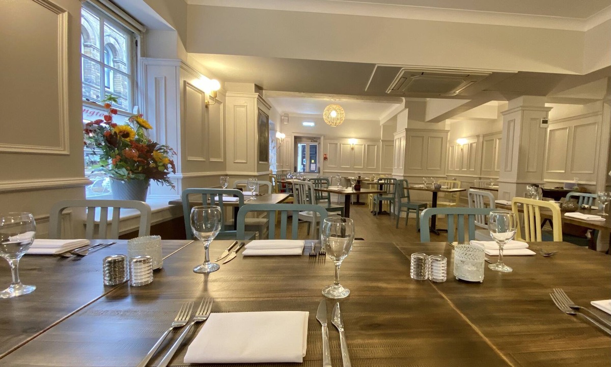 Spalding Hotel | The Red Lion Hotel