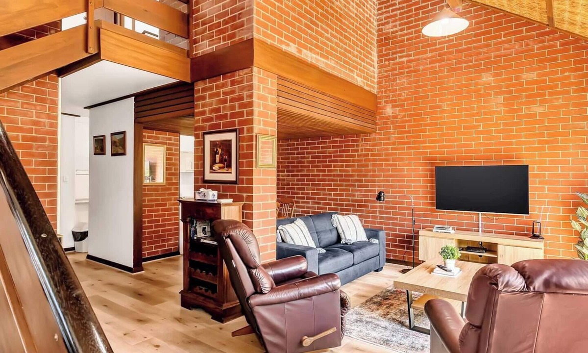 Norwood Apartment | The Redstone Experience Adelaides Inner east