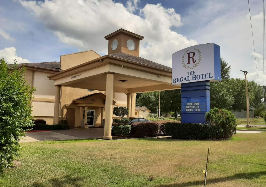 Carthage Hotel | The Regal Hotel