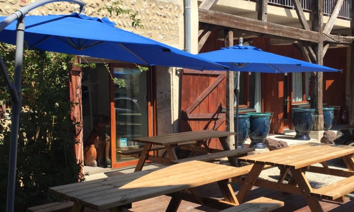 Perouges Hotel | The Resid For Calixte