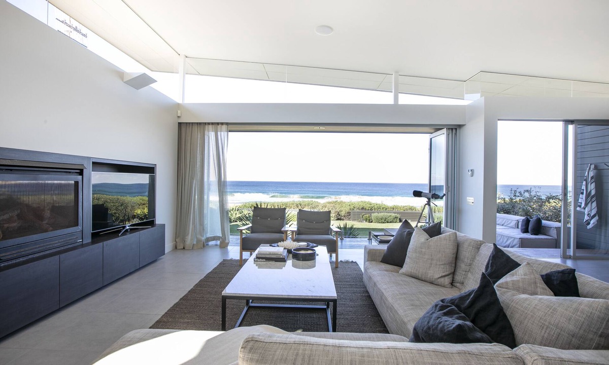 North Avoca House | The Retreat at North Avoca - Absolute Beachfront