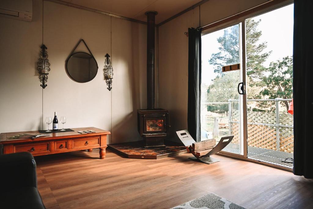 Windeyer House | The Retreat - A Windeyer Outback Experience