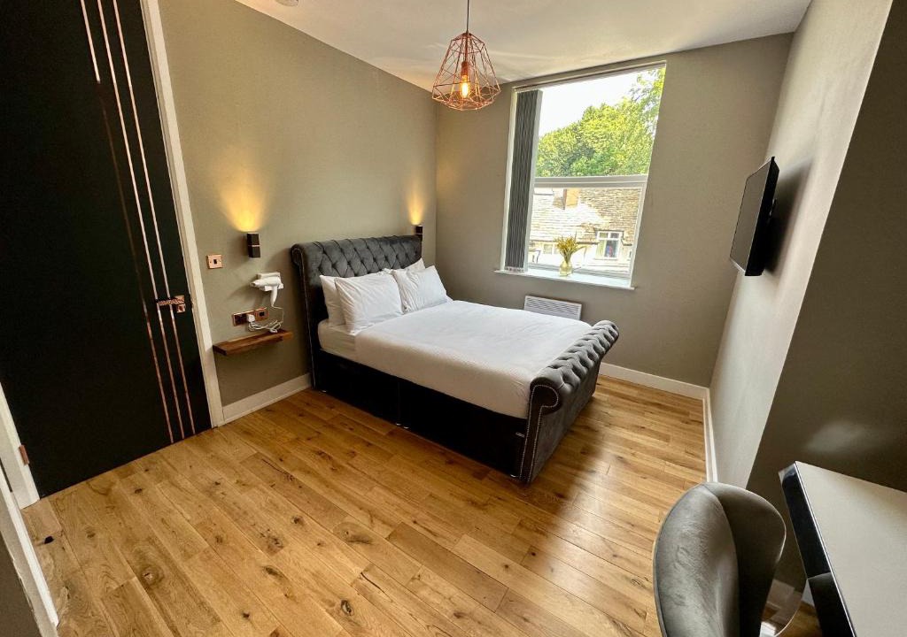 Ainley Top Apartment | The Retreat