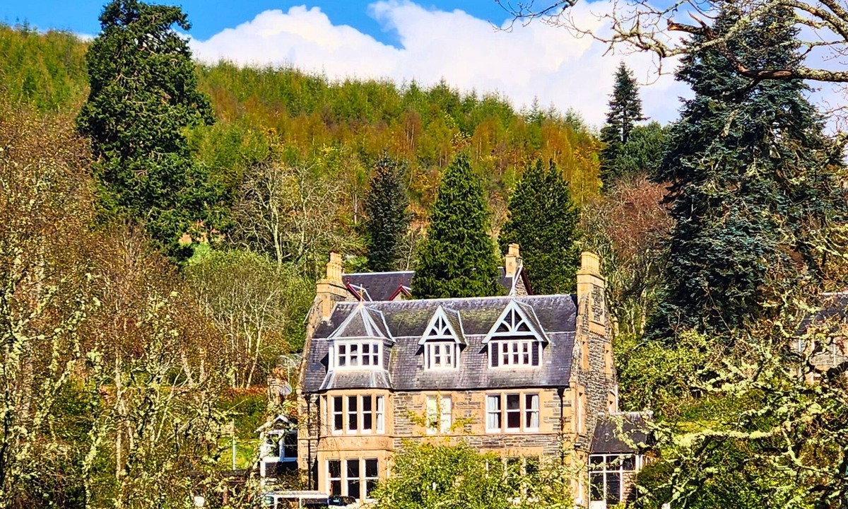 Strathpeffer Hotel | The Retreat Hotel