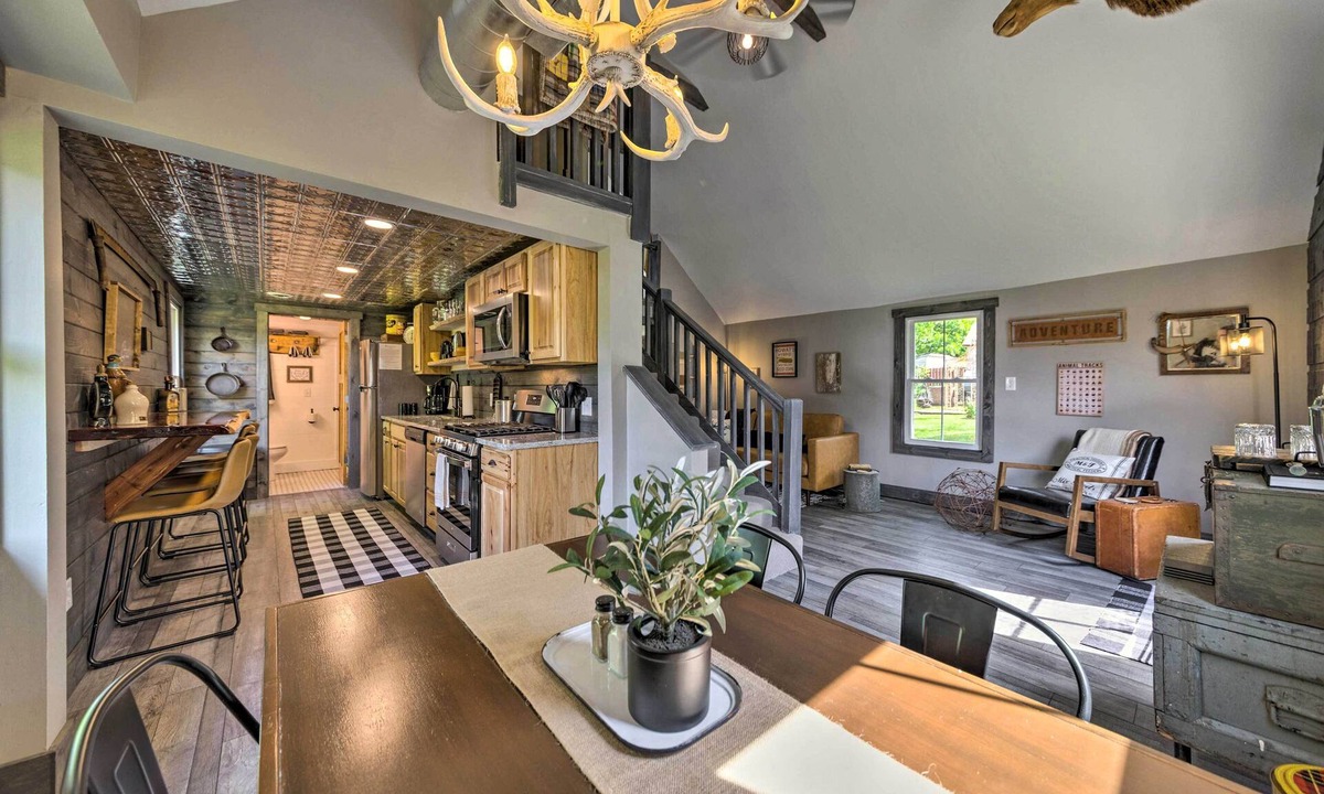 Defiance Cabin | ‘The Reubling House’ - Modern-Rustic Cabin!