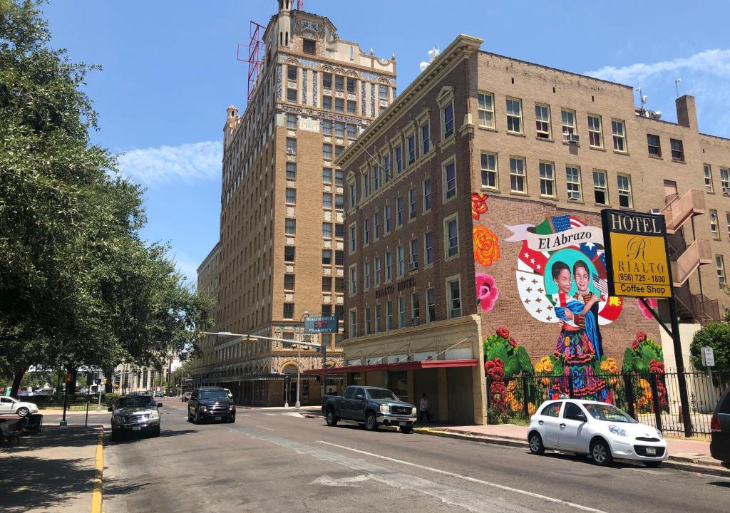 Western Division Hotel | The Rialto Hotel