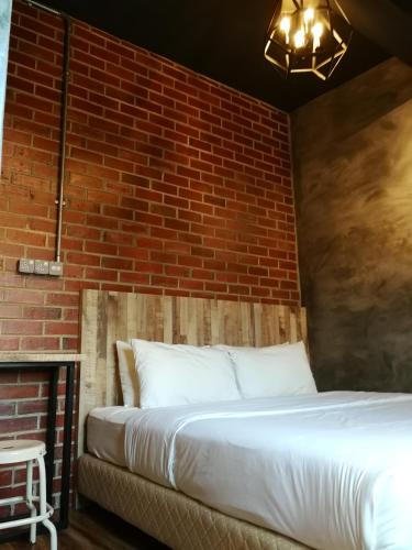 Bukit Kecil Hotel | The Rise Room