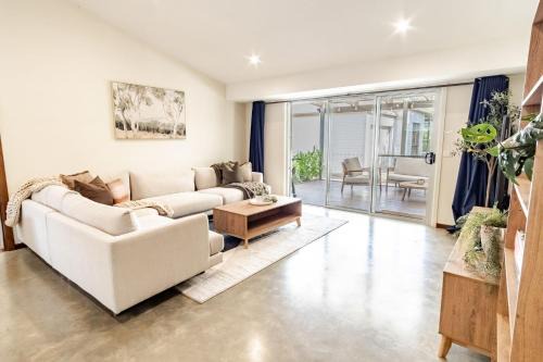 Harrietville House | The River House