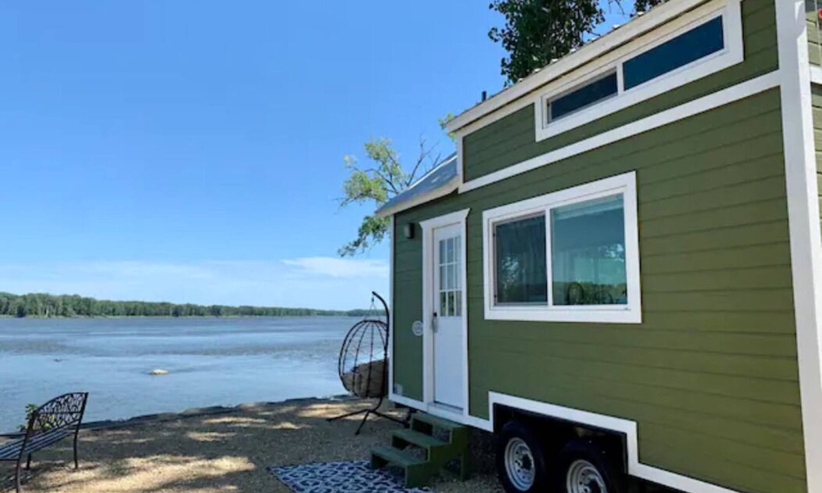 Bellevue Cabin | The River's Edge - Tiny Home 3