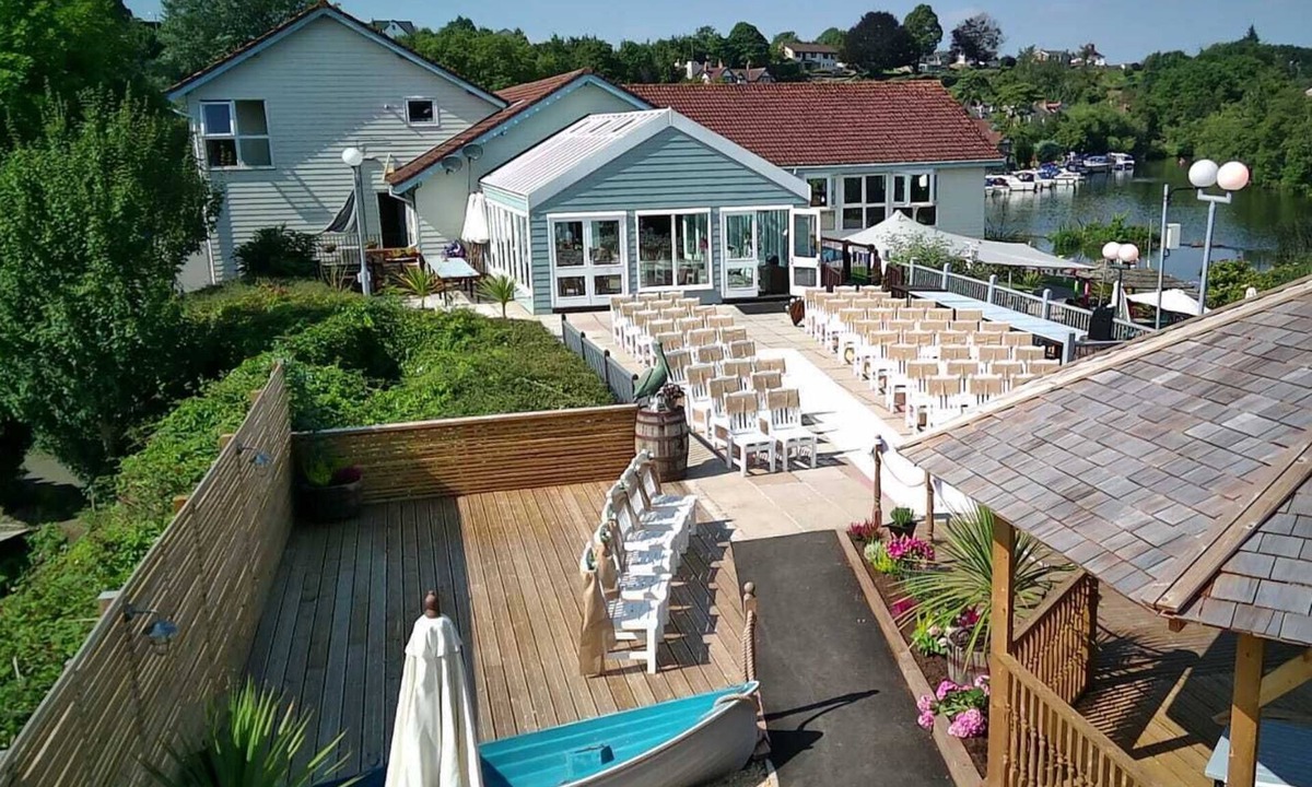 Saltford Hotel | The Riverside Inn