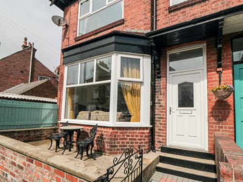 Muston House | The Robins