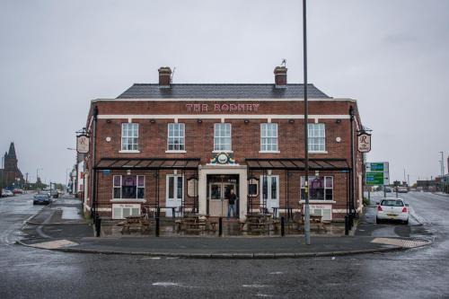 Warrington Hotel | The Rodney