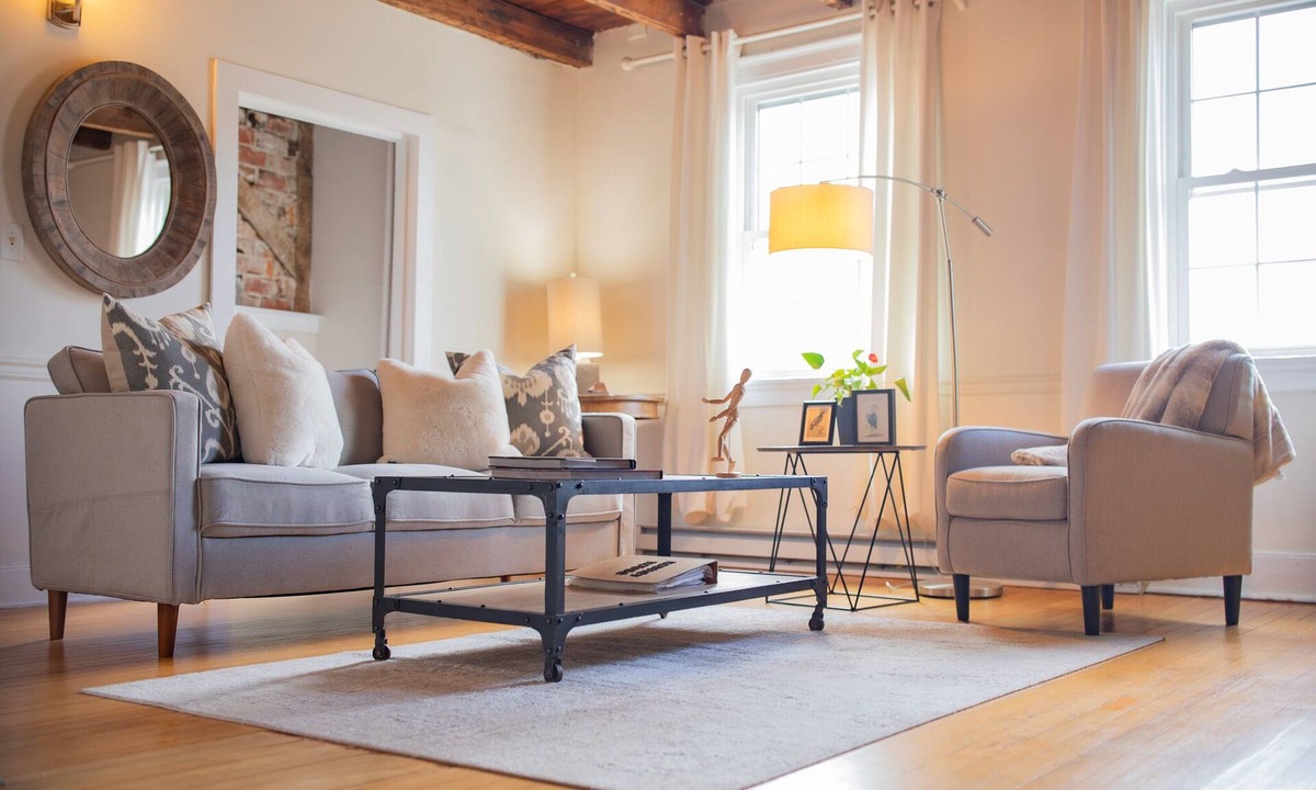 Historic District Apartment | The Rodney House