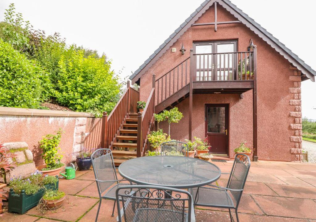 Glenesk House | The Roofspace at Braeside