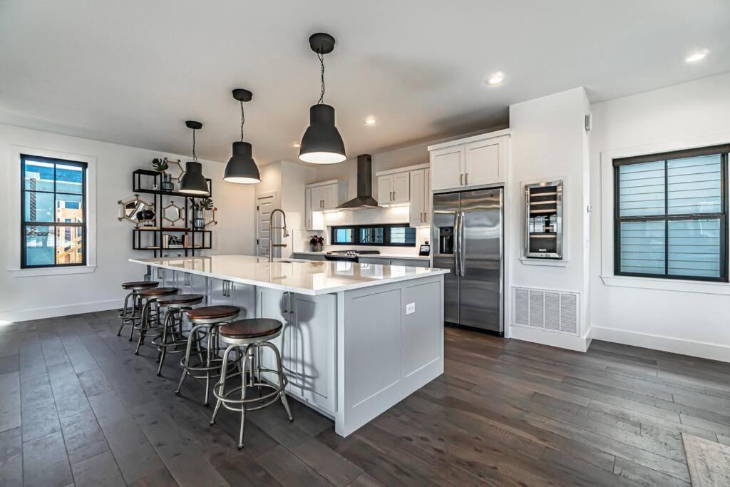 Downtown House | The Rooftop Terrace on the Square