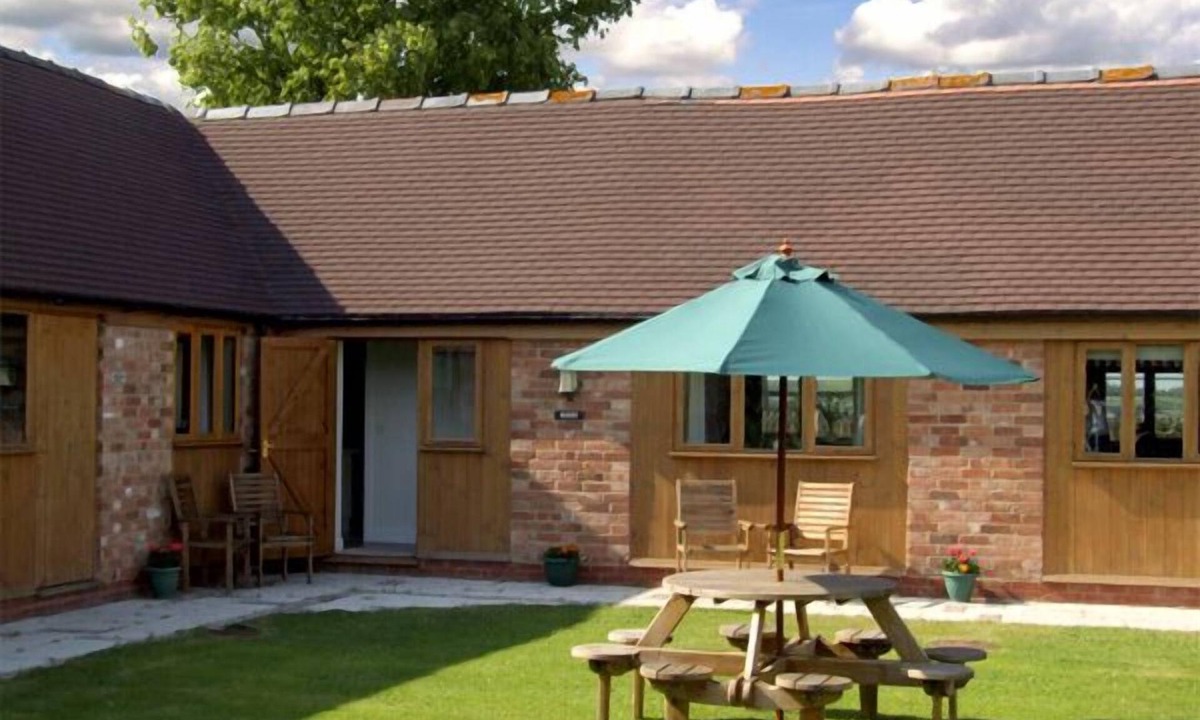 Stratford-upon-Avon Cottage | The Roost