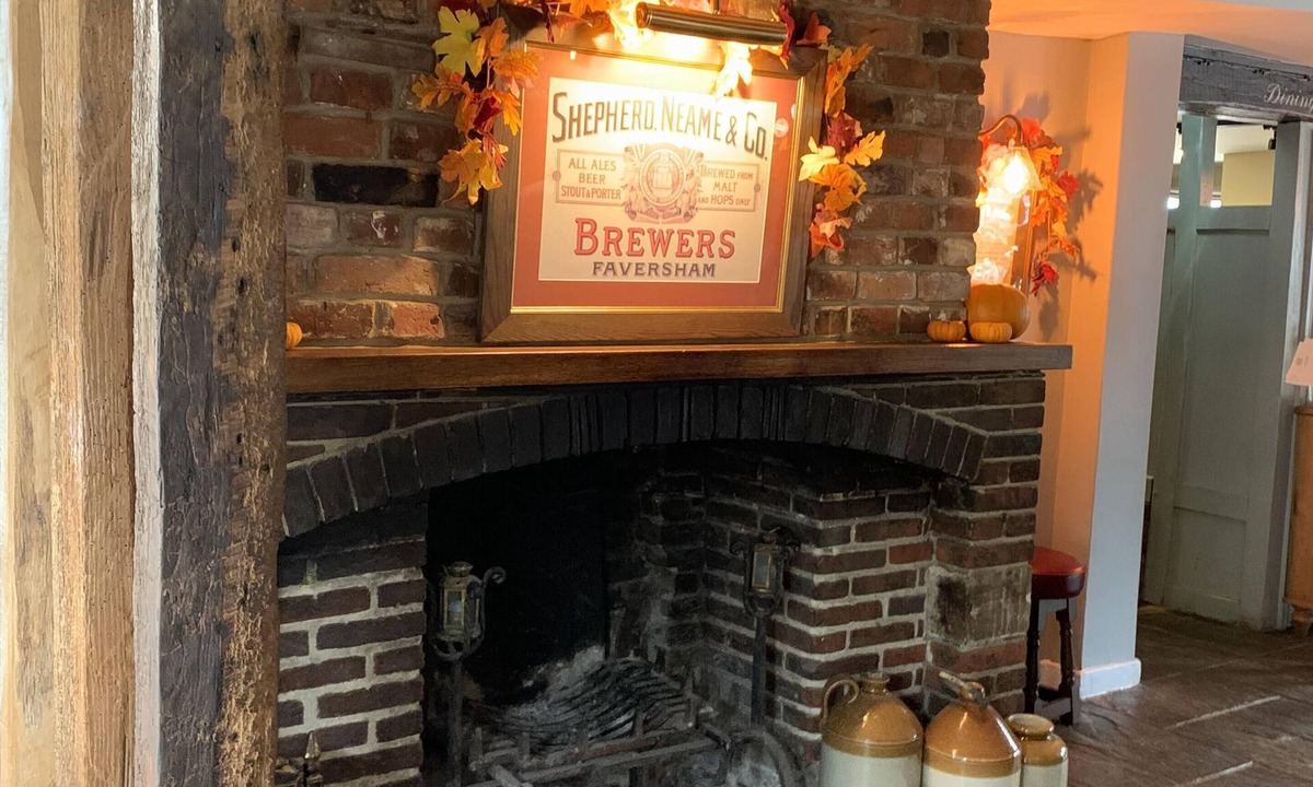 Elham Bed & Breakfast | The Rose And Crown