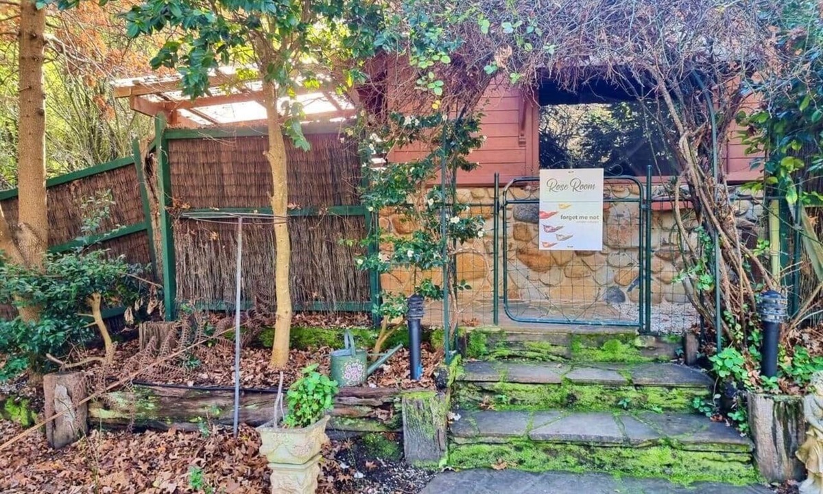 Warburton Cottage | The Rose Cottage