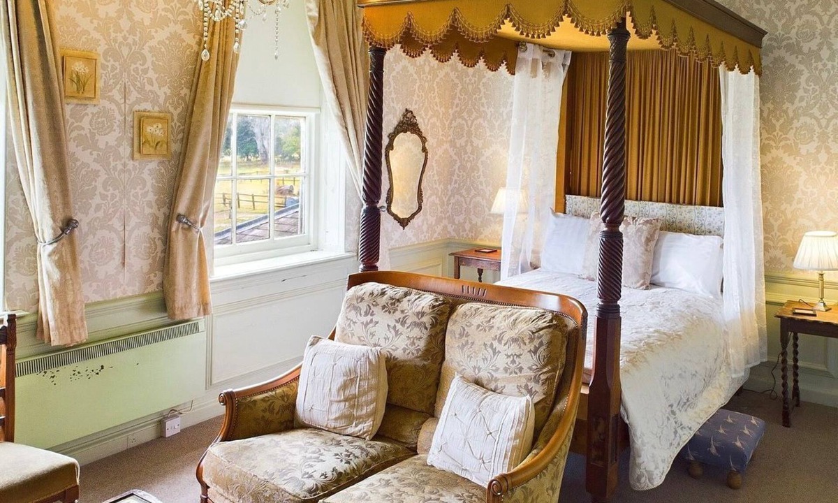 Little Weighton Hotel | The Rowley Manor Hotel
