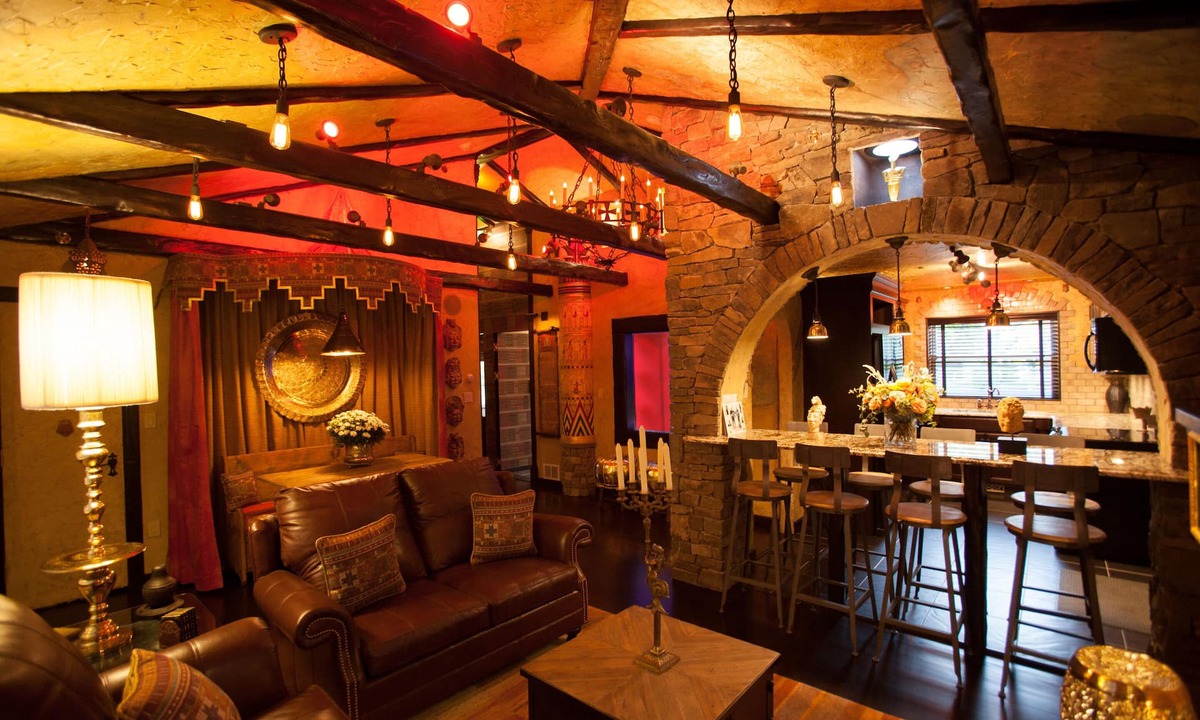 Roxbury Hotel | The Roxbury