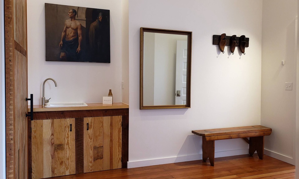 Waitsburg Hotel | The Royal Block - Room 5