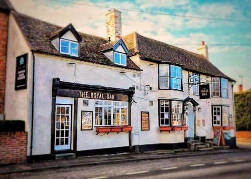 Northway Hotel | The Royal Oak