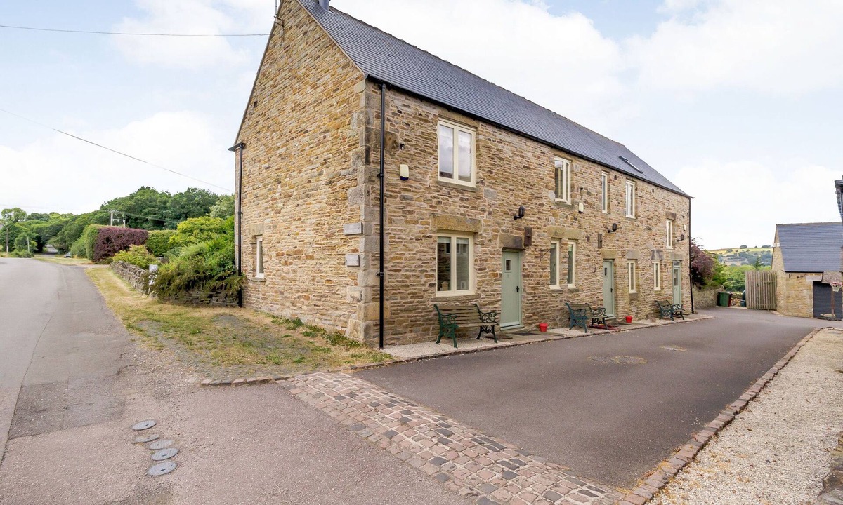 Dronfield Cottage | The Rumblings 1