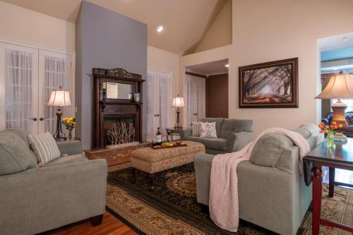 Adairsville Bed & Breakfast | The Sage Cottage