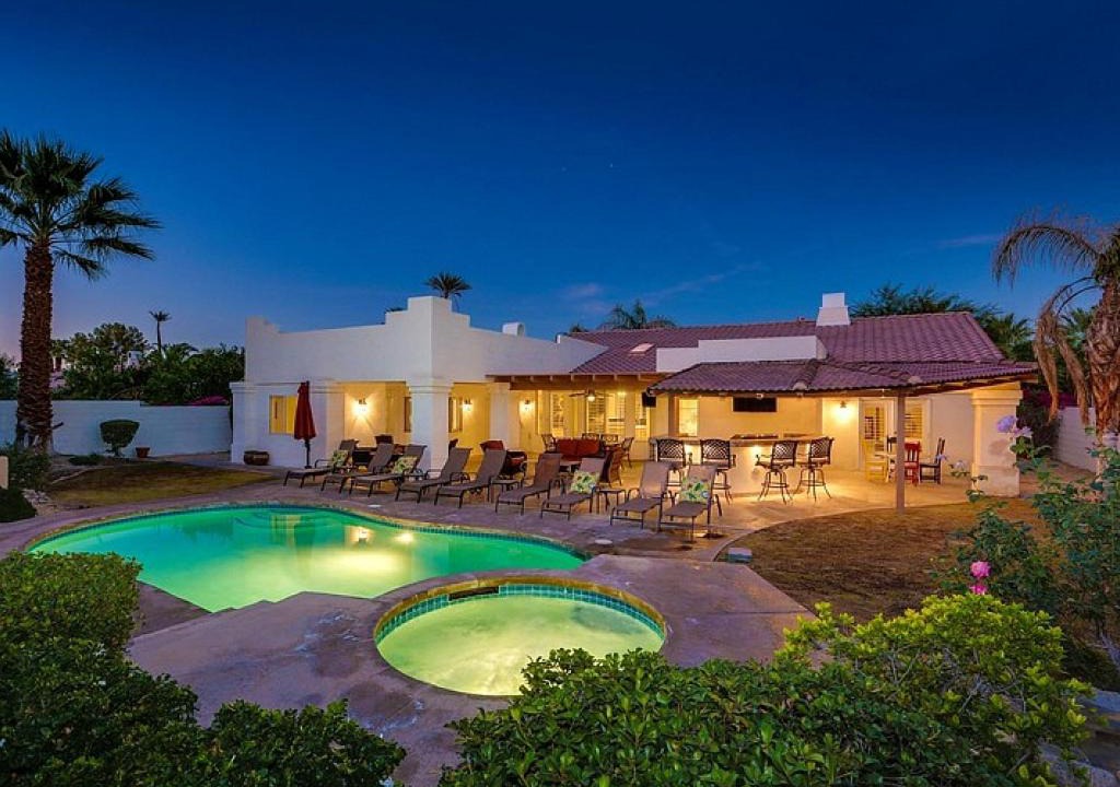 Magnesia Falls Cove House | The Sahara Estate