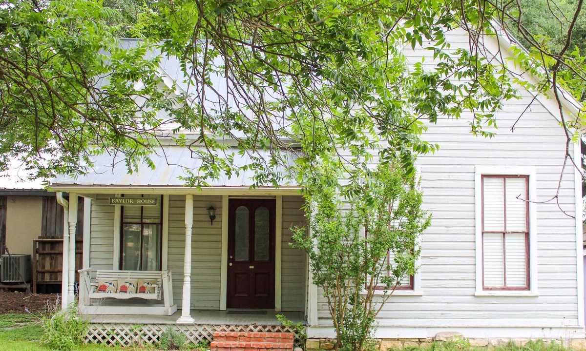 Salado House | The Salado Inn Baylor Cottage
