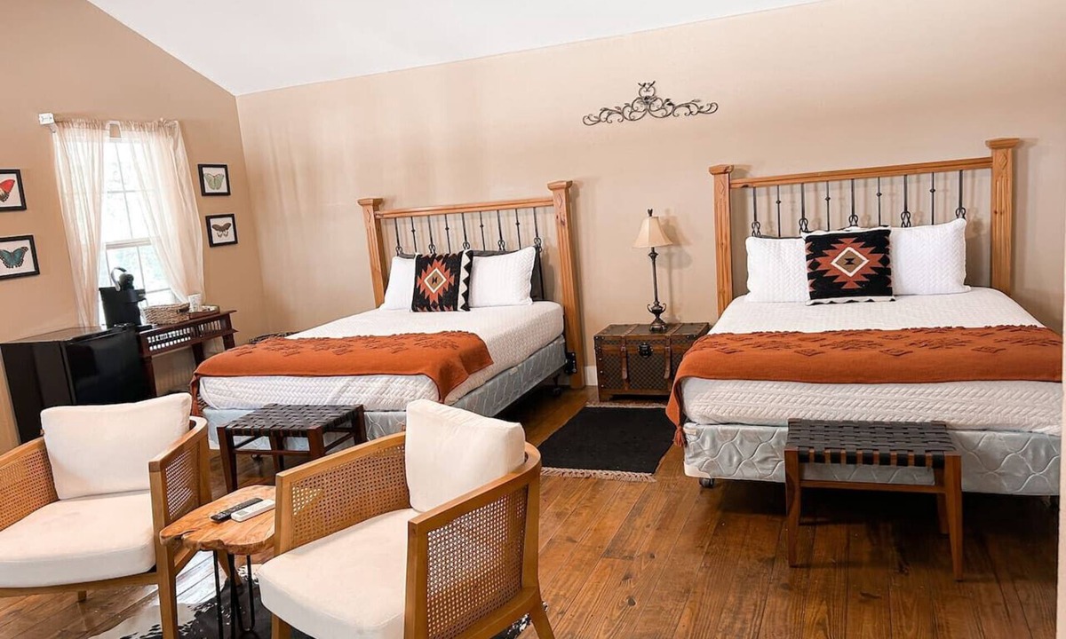 Salado Apartment | The Salado Inn Kolb Suite