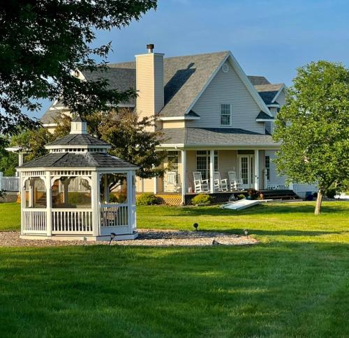 Warrensburg House | The Salter House