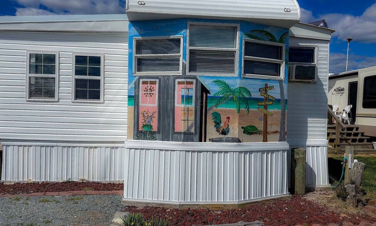 North Topsail Beach House | The Salty Camper NTB