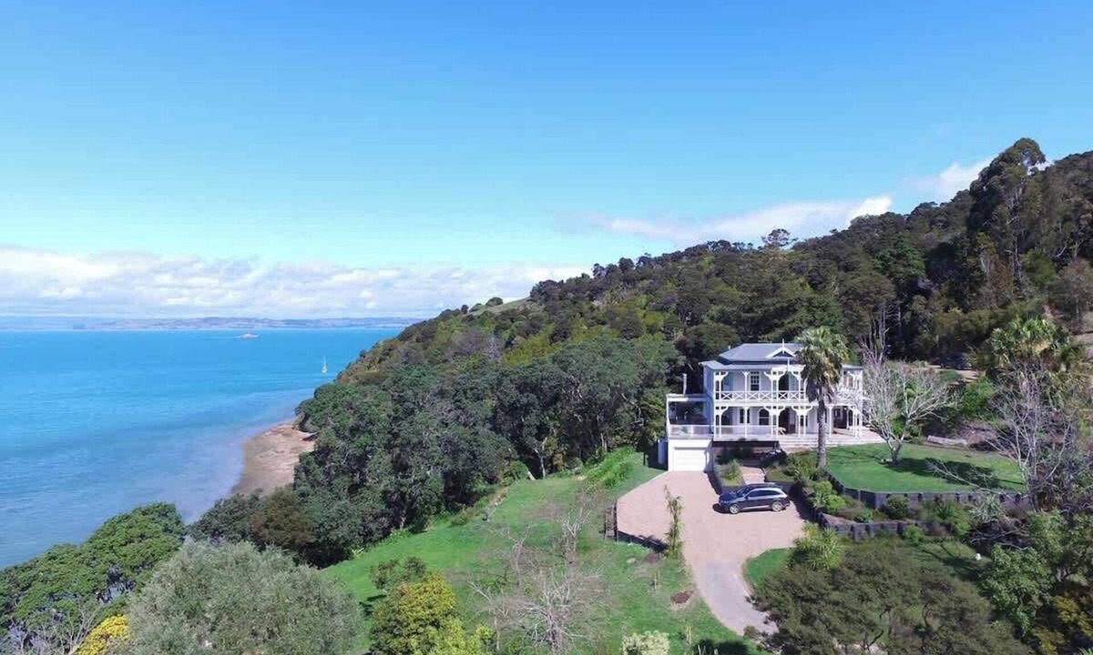 Oneroa House | The Sanctuary - Oneroa Views